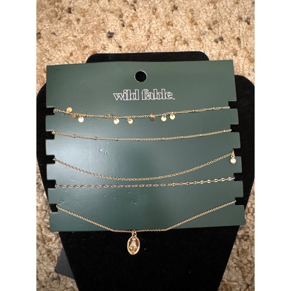 Wild Fable Layered Gold Necklace Set Coin Heart Charm Women's Jewelry - Picture 1 of 3